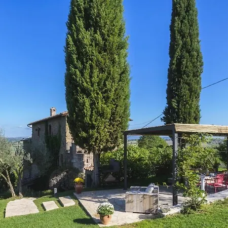 La Vecchia Pieve 8, Emma *