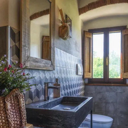 La Vecchia Pieve 8, Emma Castiglione della Valle