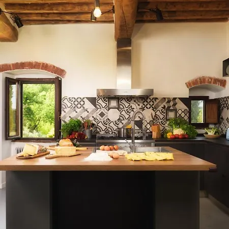 La Vecchia Pieve 8, Emma * Castiglione della Valle