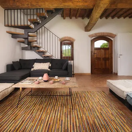 La Vecchia Pieve 8, Emma *